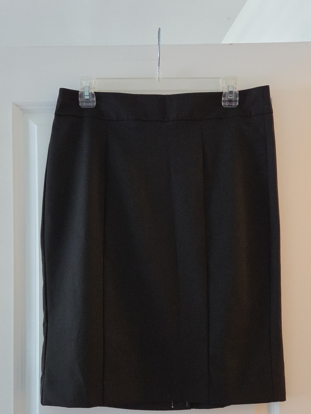 Ann Taylor Black Pencil Skirt - Sleek Workwear
